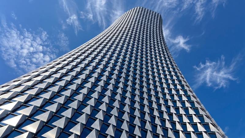 Facade Shading Parametrically follows Solar Radiation Analysis